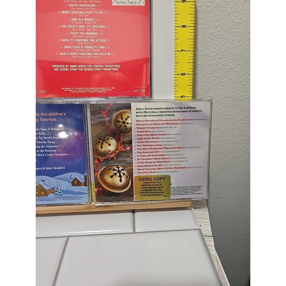 Christmas Music CD Lot Strait, Williams,Hallmark,Kids Sing Along. - Picture 13 of 13